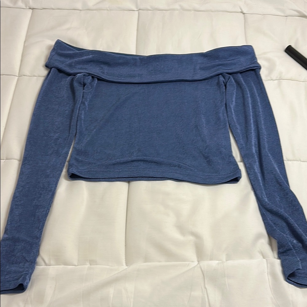 Edikted Off Shoulder Blue Ling Sleeve Crop Top